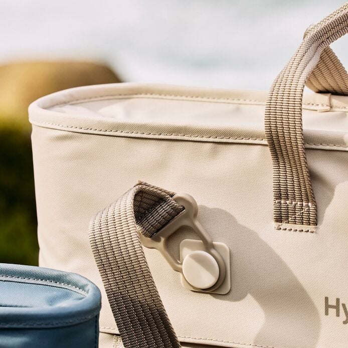 Carryout™ Soft Cooler Tote 10 L - Image 6