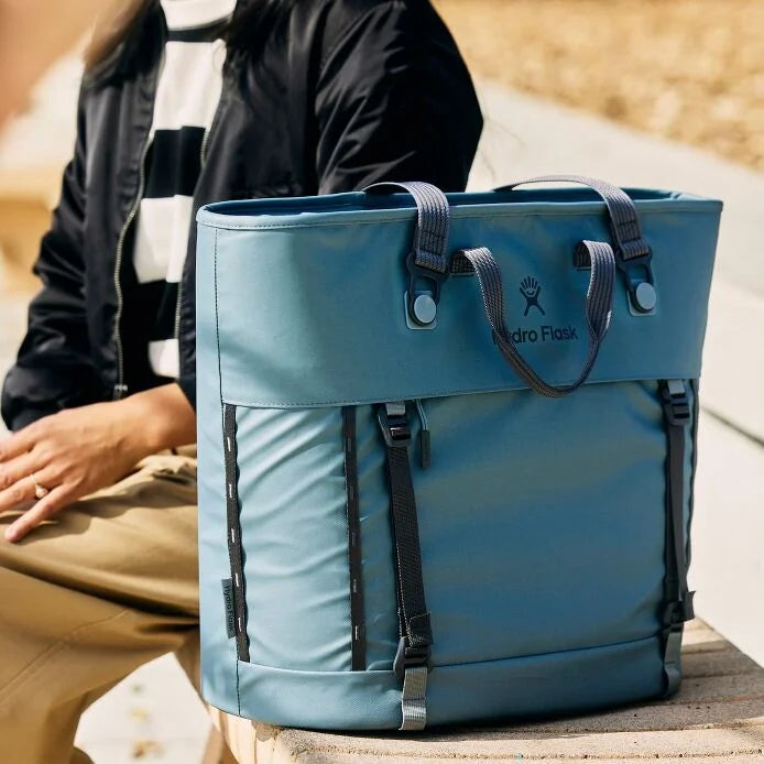 Carryout™ Soft Cooler Tote 30 L - Image 7