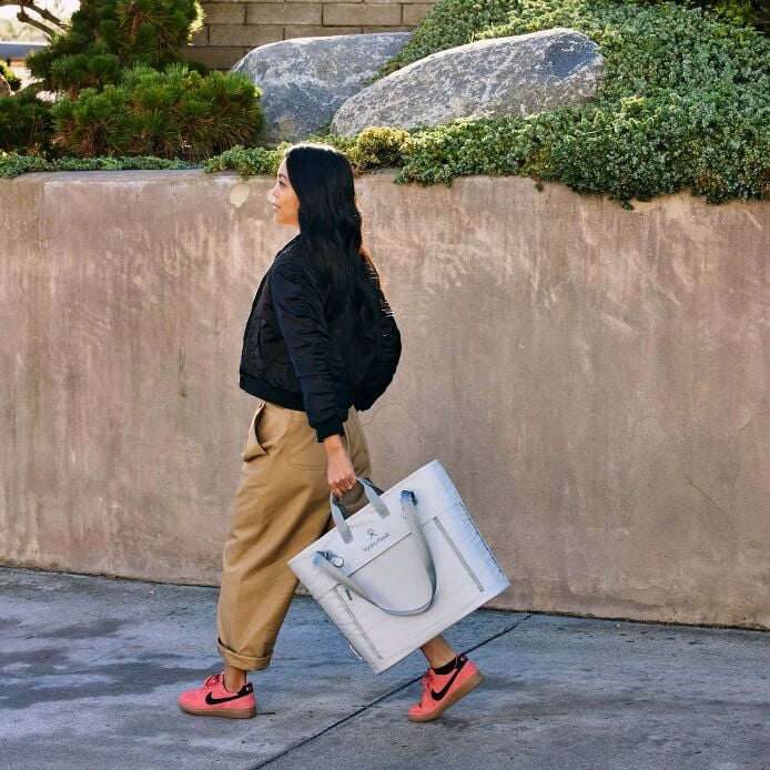 Carryout™ Soft Cooler Tote 20 L - Image 6