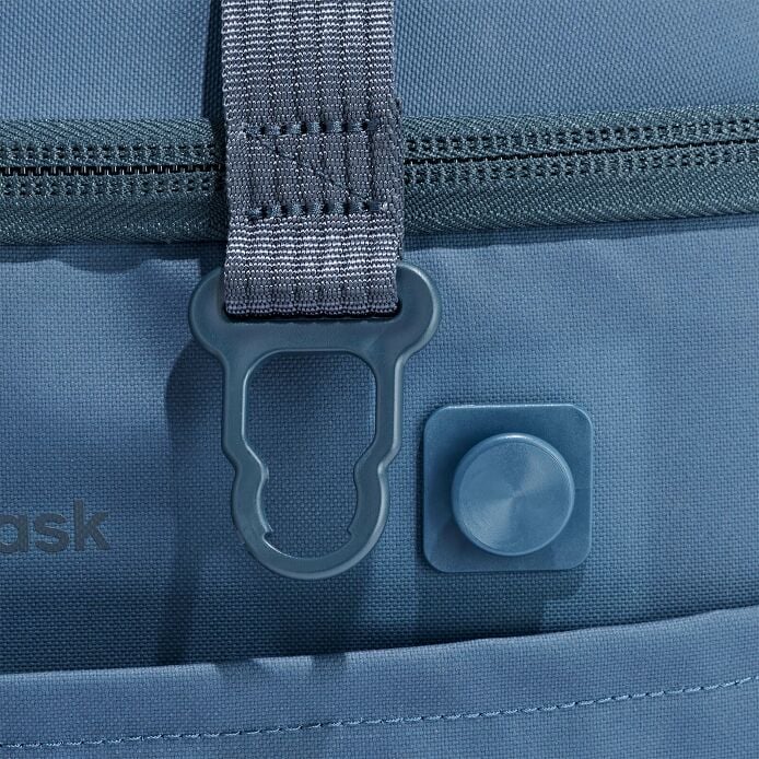 Carryout™ Soft Cooler 10 L - Image 12